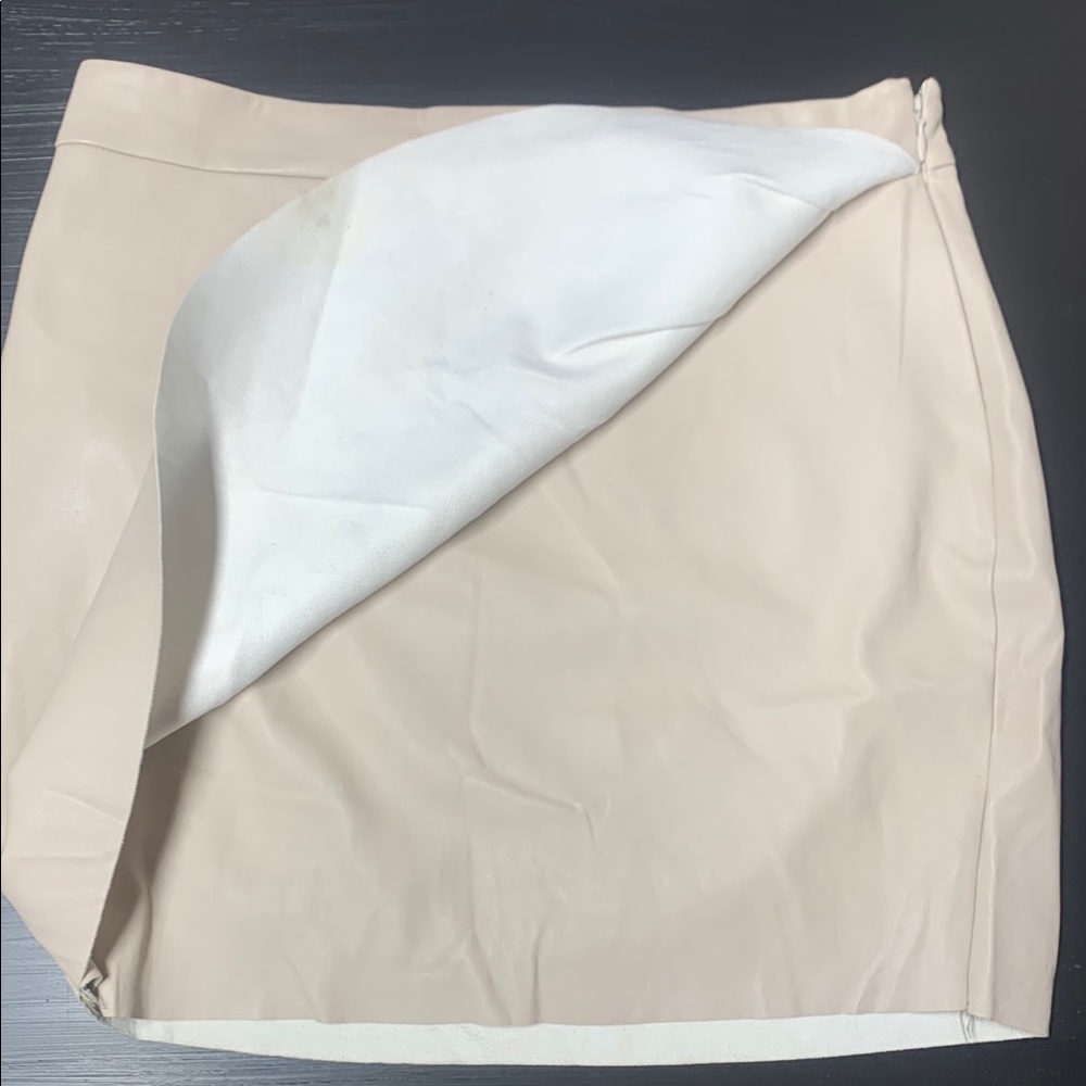 Express Tan Pleated Pencil Mini Skirt For Casual Wear View 4